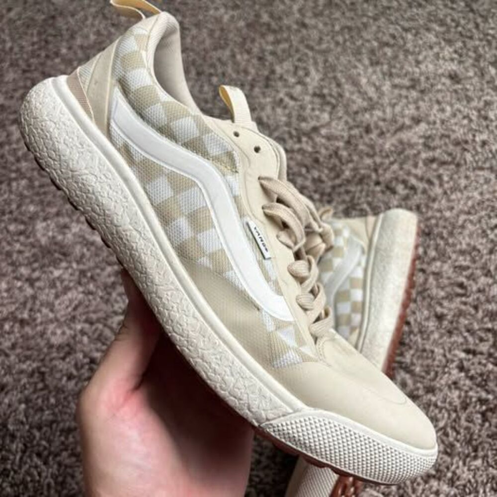 Title: Vans UltraRange EXO Checkerboard Cream - Men's Size 10